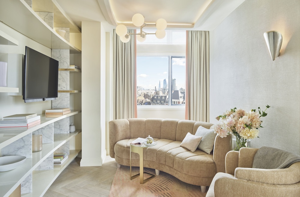 One Aldwych 20