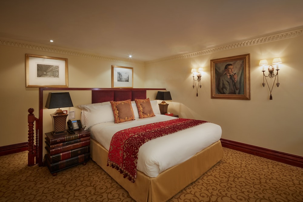 The Royal Horseguards Hotel 21