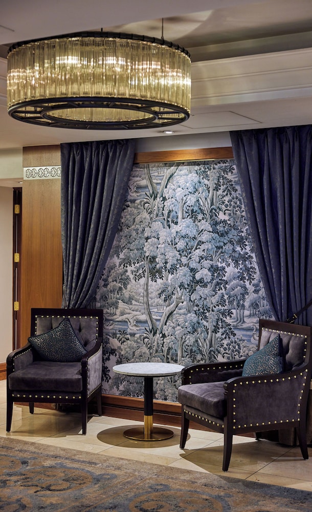 The Royal Horseguards Hotel 16