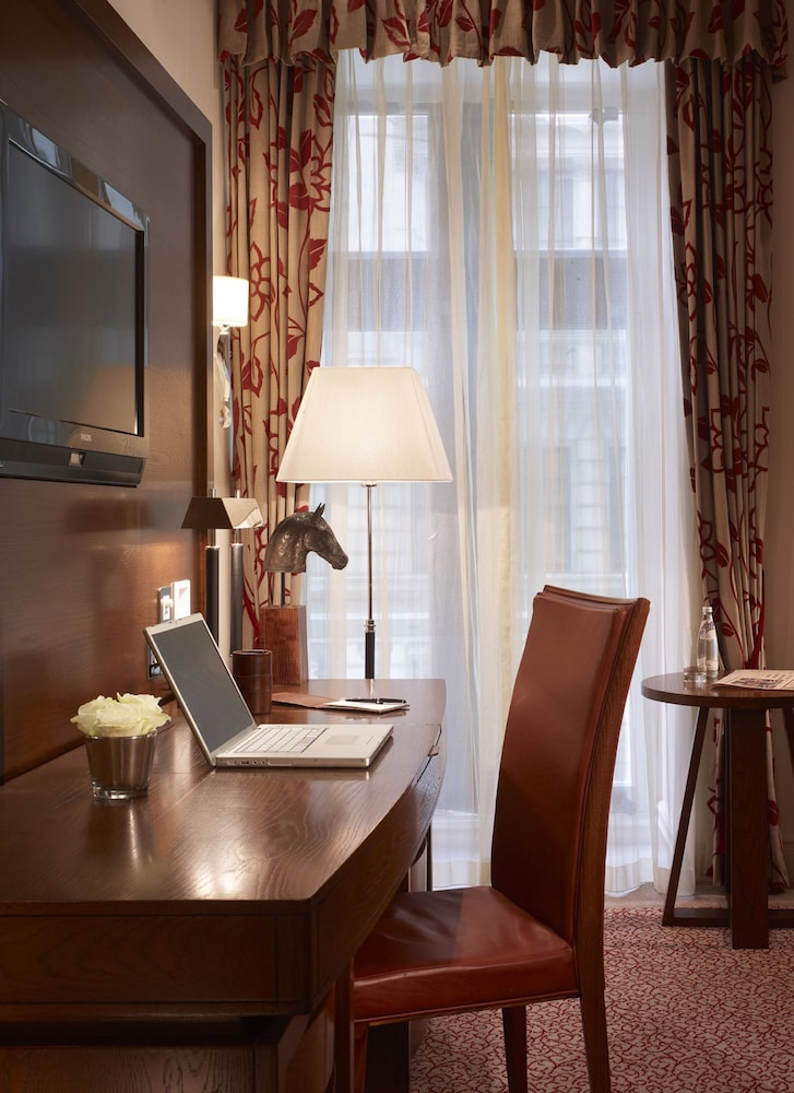 The Royal Horseguards Hotel 18