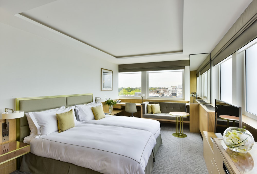 Royal Lancaster London 17