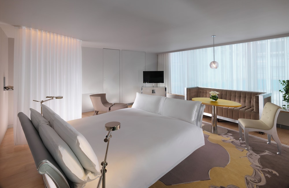 Sanderson London 7