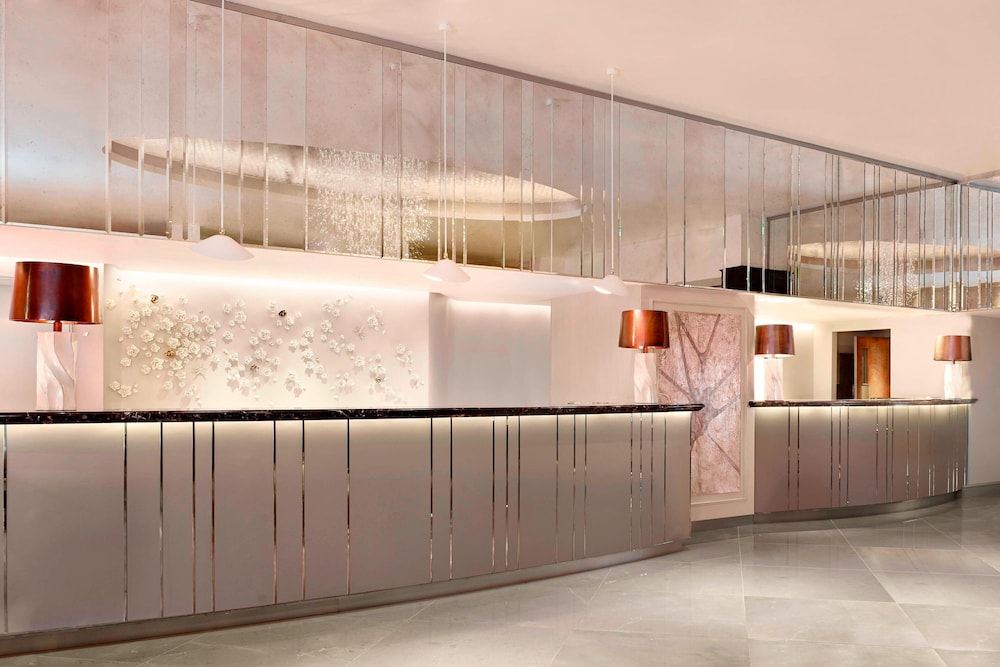 The Park Tower Knightsbridge, a Luxury Collection Hotel, London 2