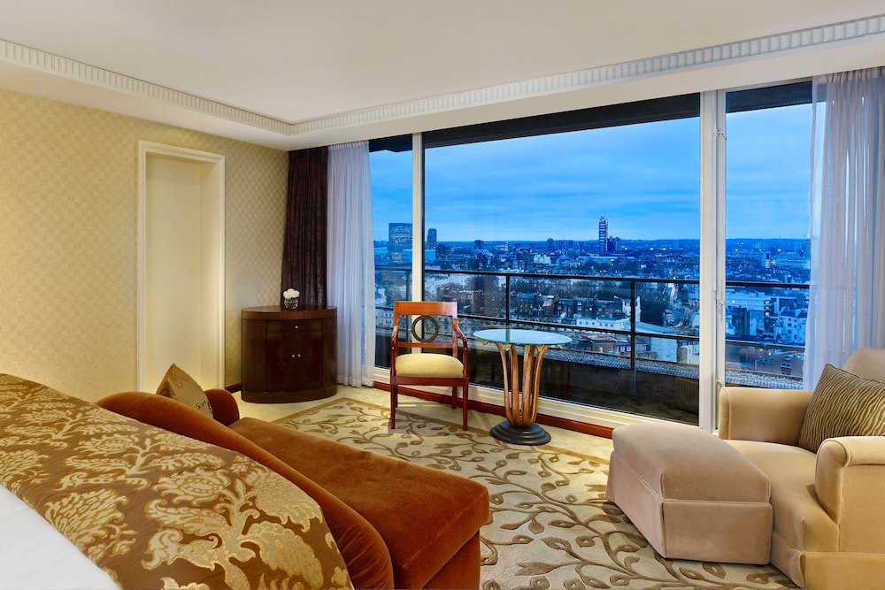 The Park Tower Knightsbridge, a Luxury Collection Hotel, London 14