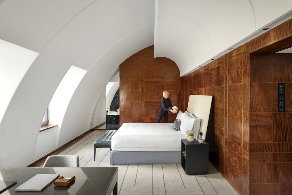 COMO The Halkin 19