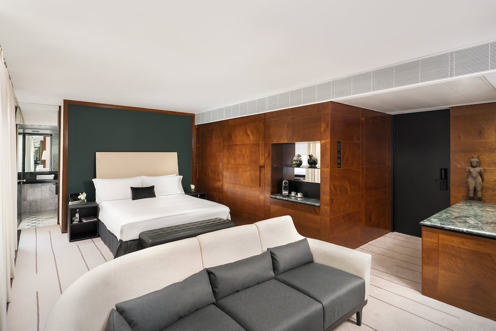 COMO The Halkin 21