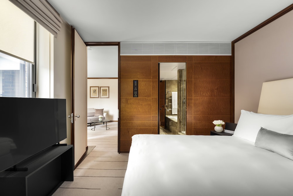COMO The Halkin 16