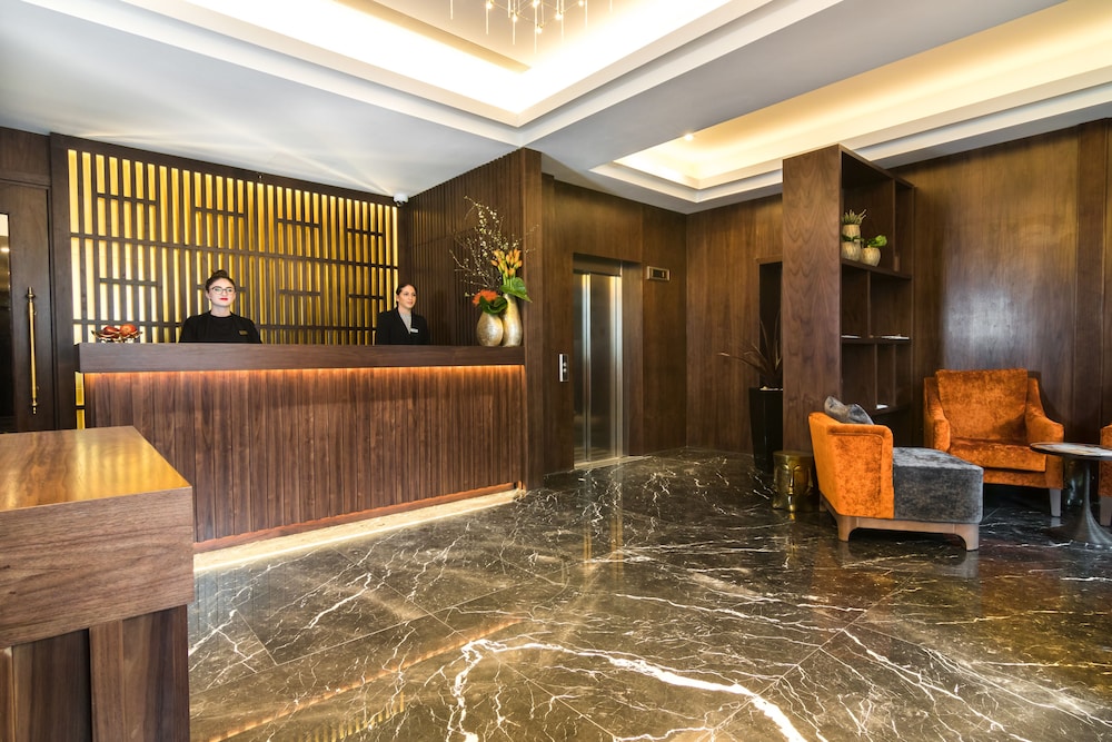 Montcalm Chilworth Townhouse 6