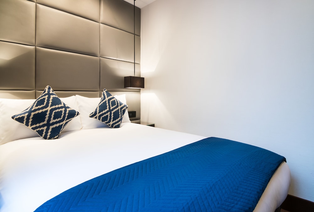 Montcalm Chilworth Townhouse 15