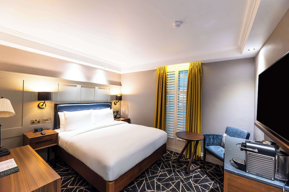 100 Queen's Gate Hotel London, Curio Collection by Hilton 23
