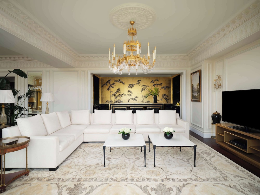 The Savoy 23