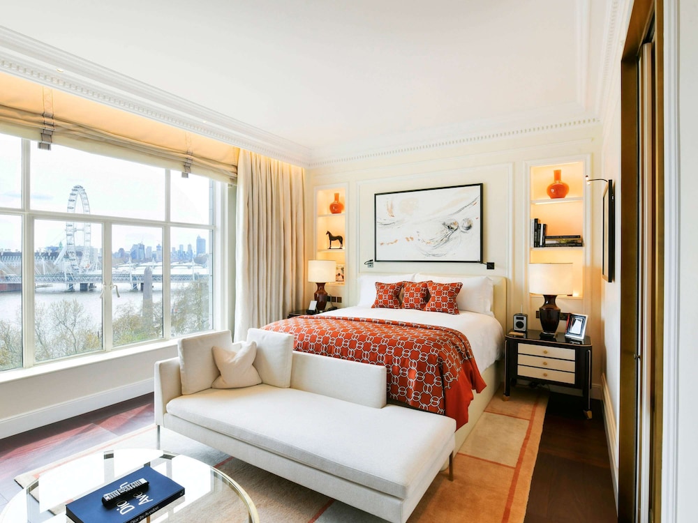 The Savoy 17