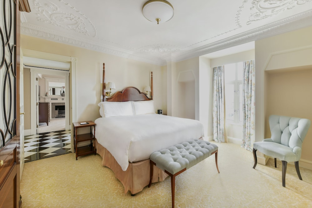 The Savoy 5