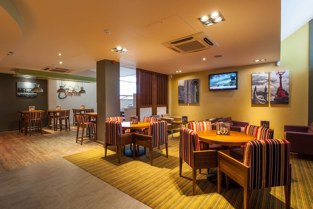 Premier Inn London Hammersmith 12