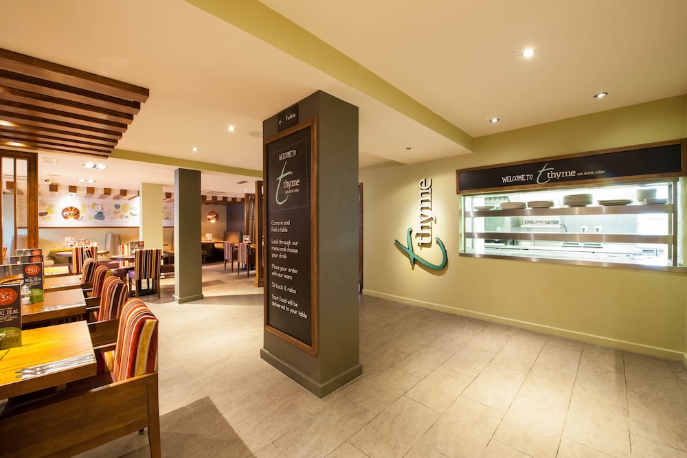 Premier Inn London Hammersmith 16