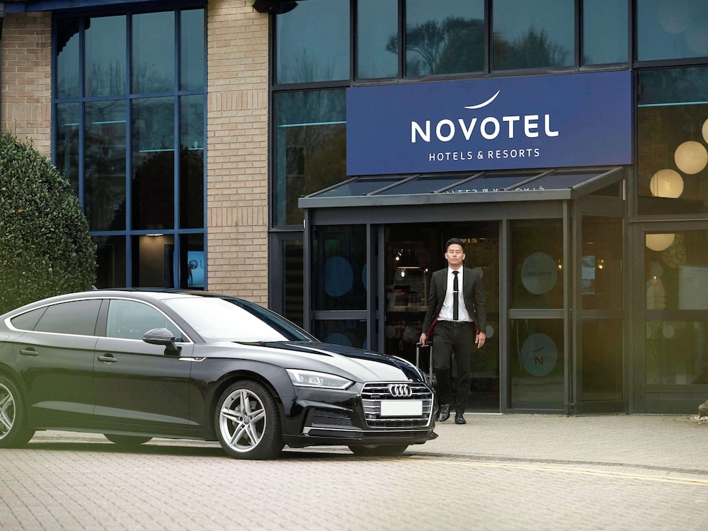 Novotel London Stansted Airport 1