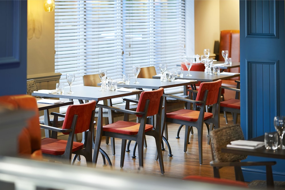 Novotel London Stansted Airport 22