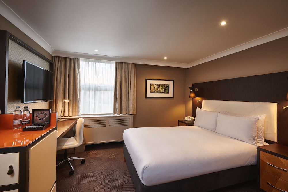 DoubleTree by Hilton Hotel London - Ealing 17