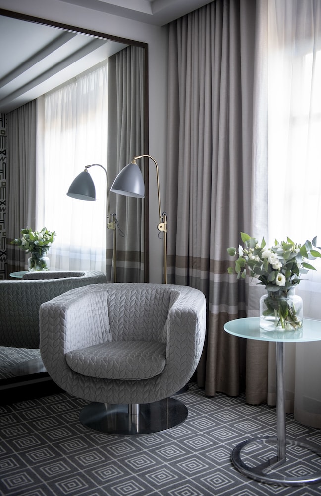 The Marylebone 9