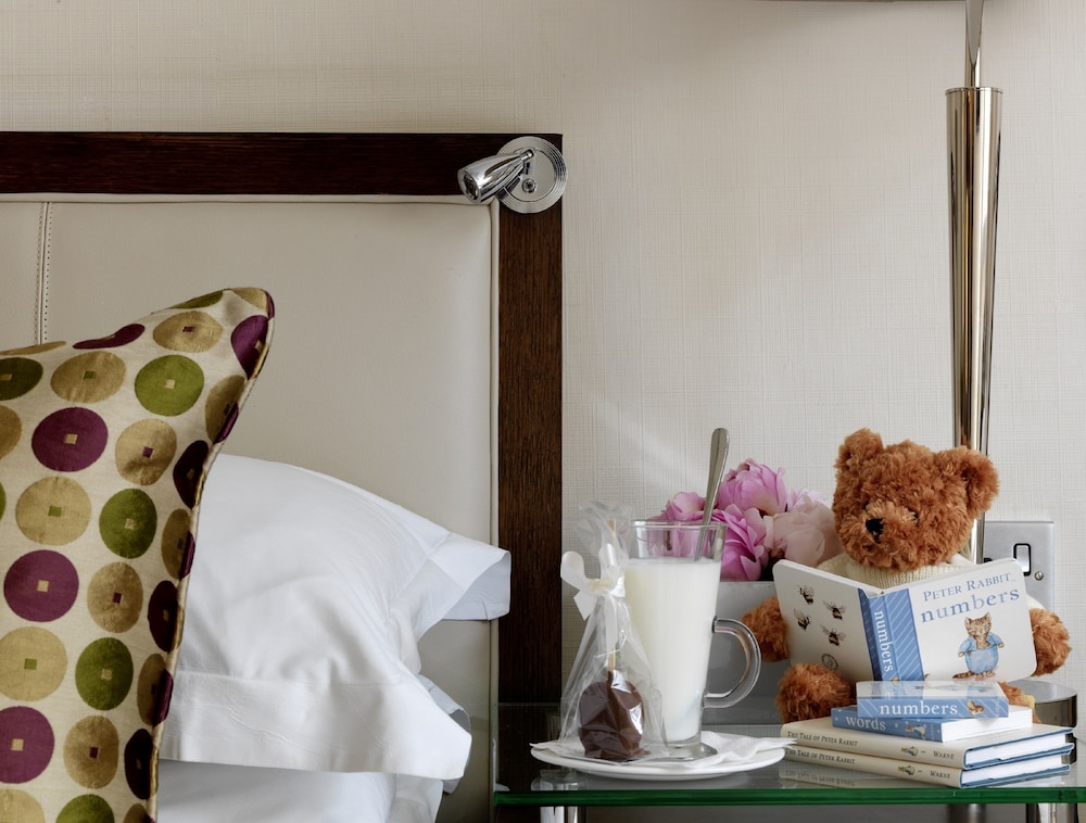 The Marylebone 13
