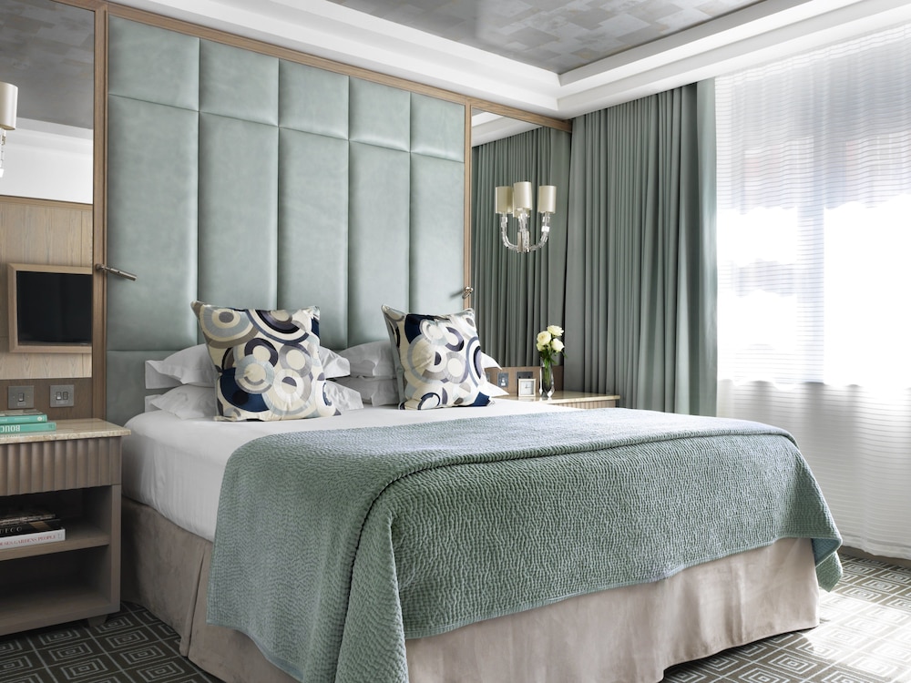 The Marylebone 16