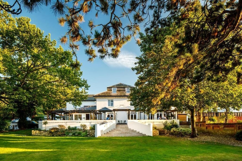 Mercure Oxford Hawkwell House Hotel 1