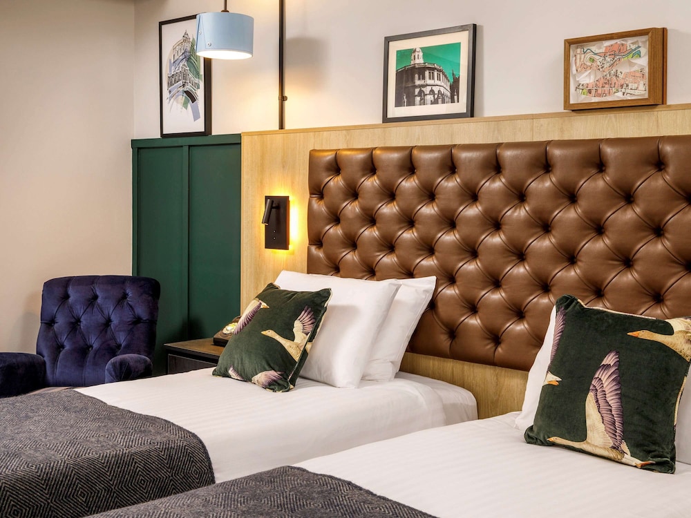 Mercure Oxford Hawkwell House Hotel 4