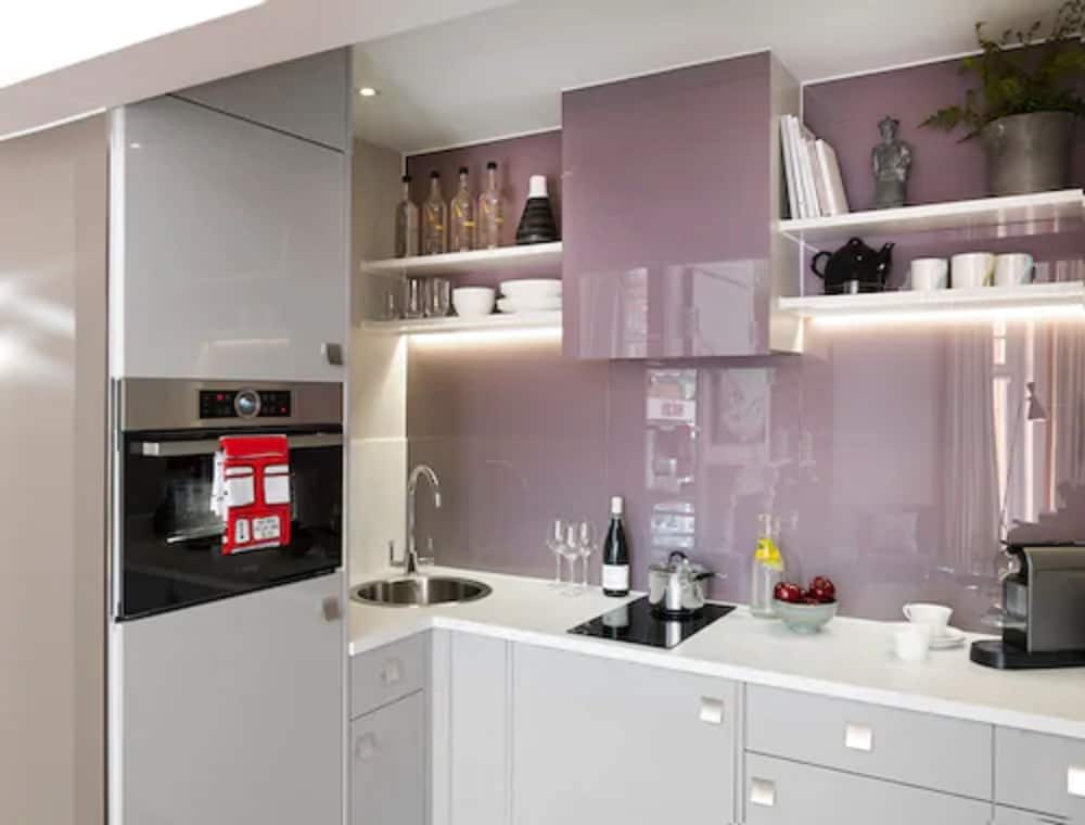 Athenaeum Hotel & Residences 24