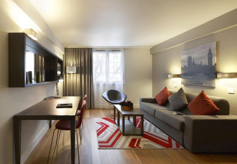 Citadines Trafalgar Square London 10