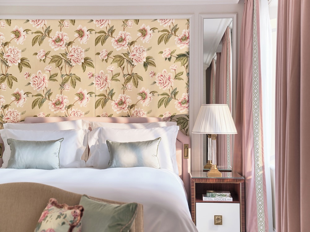 The Dorchester 10