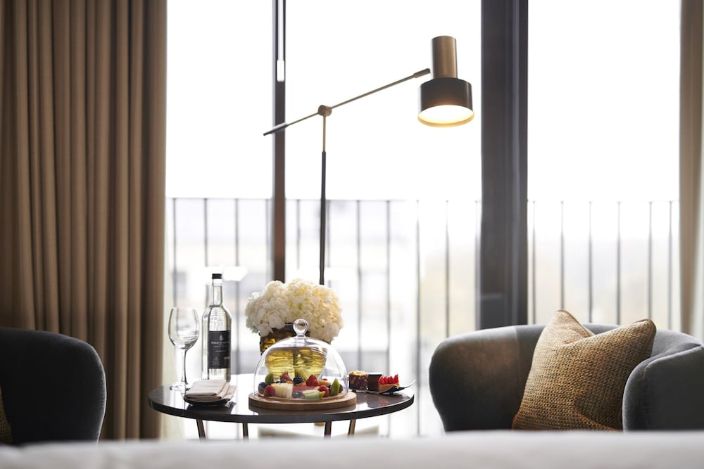 Four Seasons London at Park Lane 10