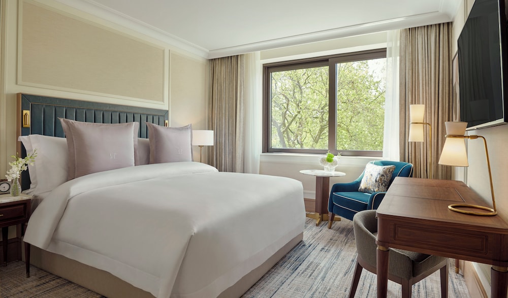 Jumeirah Carlton Tower 21