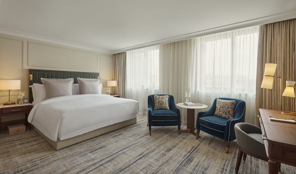 Jumeirah Carlton Tower 10