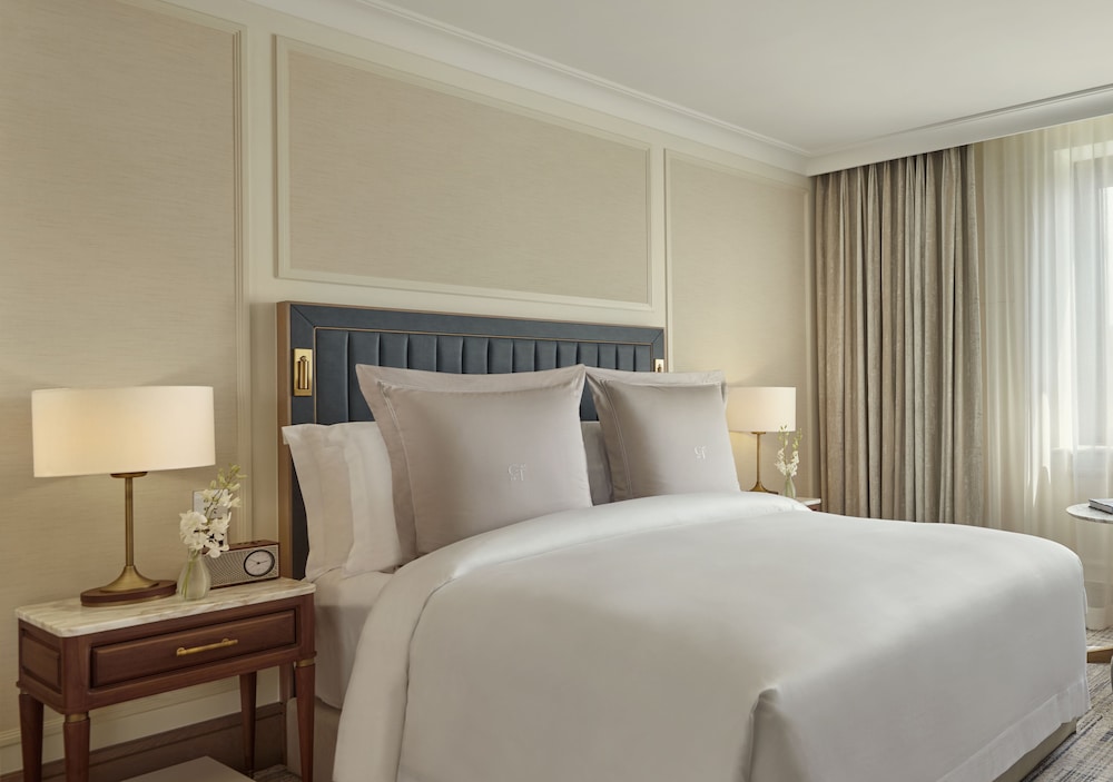 Jumeirah Carlton Tower 14