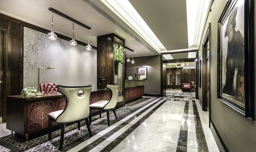 Taj 51 Buckingham Gate Suites and Residences, London 3