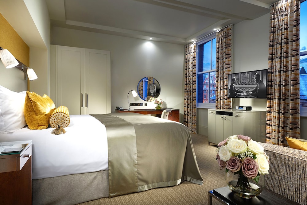 Taj 51 Buckingham Gate Suites and Residences, London 18