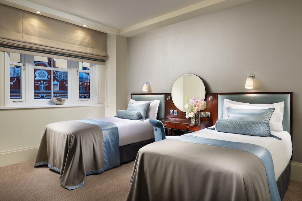 Taj 51 Buckingham Gate Suites and Residences, London 15