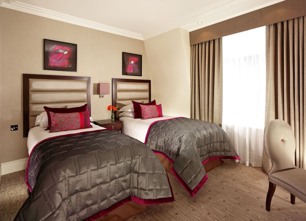 Taj 51 Buckingham Gate Suites and Residences, London 16