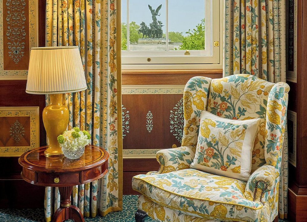The Lanesborough 24