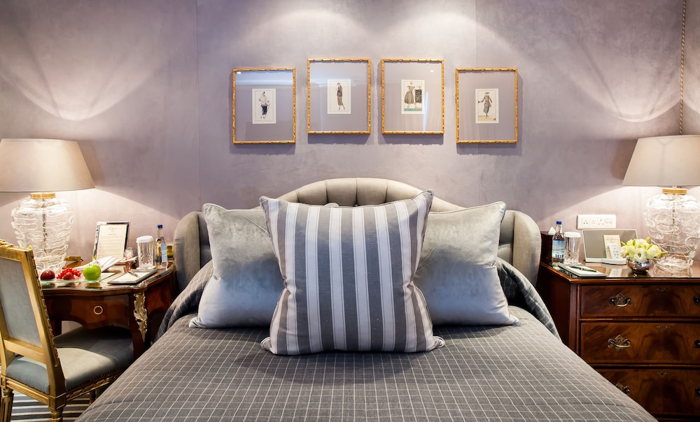 The Milestone Hotel & Apartments 5