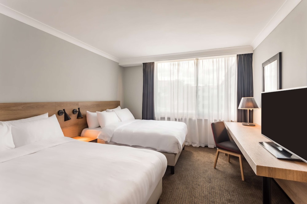Radisson Hotel & Conference Centre London Heathrow 12