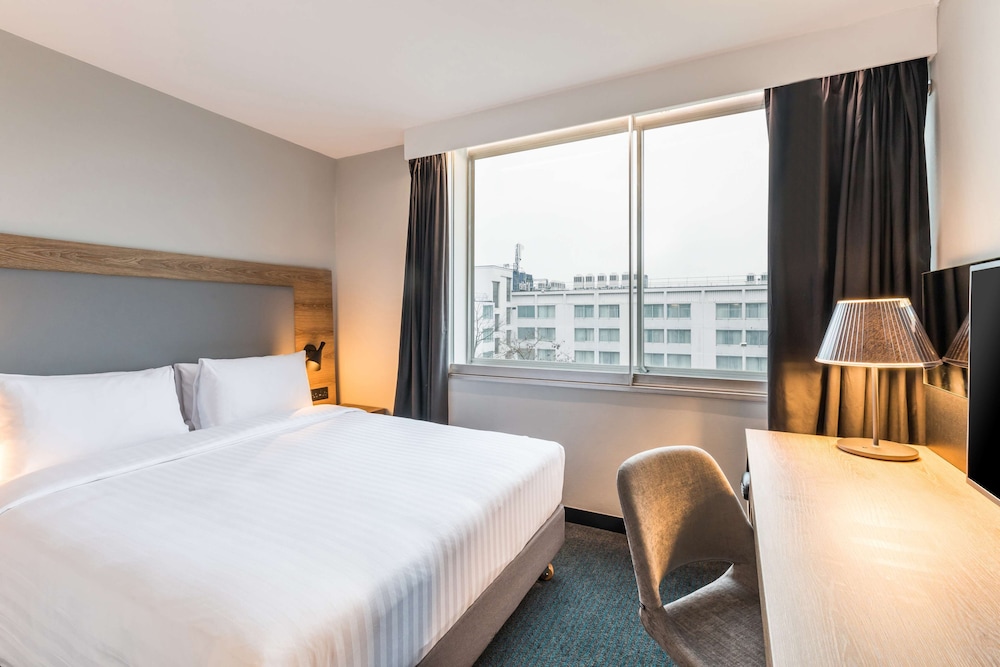 Radisson Hotel & Conference Centre London Heathrow 18