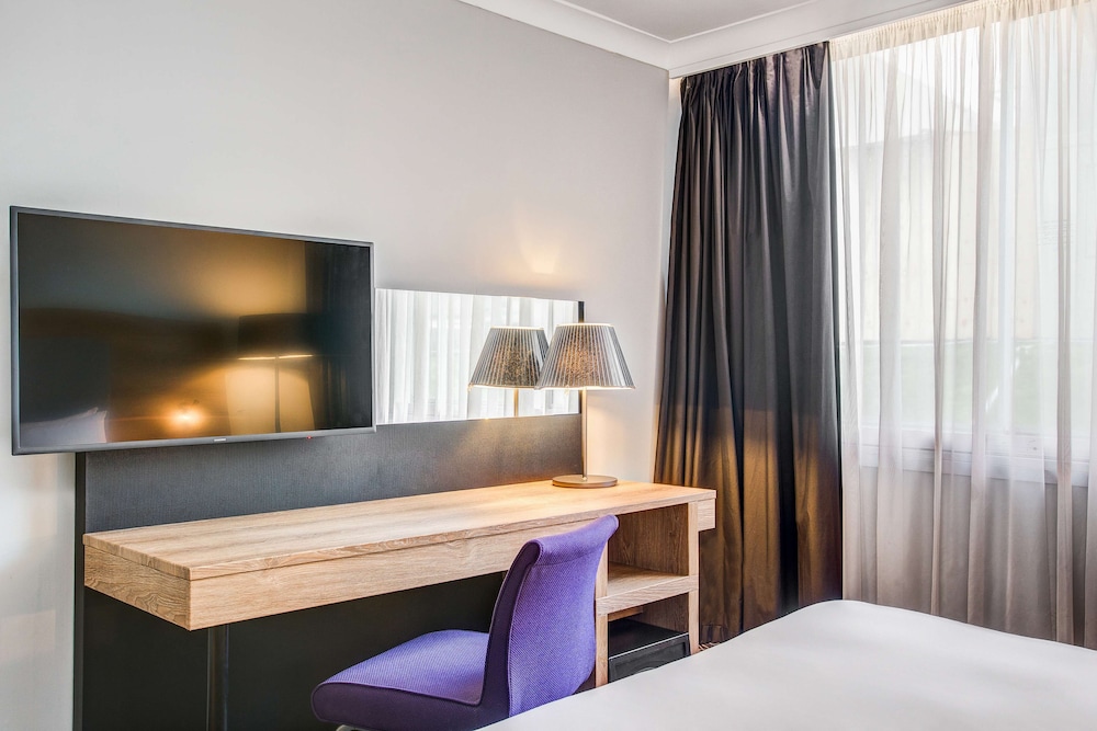 Radisson Hotel & Conference Centre London Heathrow 6