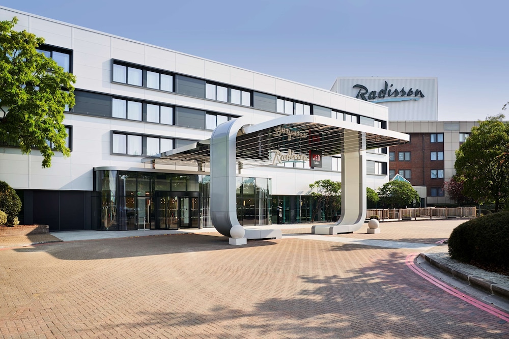 Radisson Hotel & Conference Centre London Heathrow 1