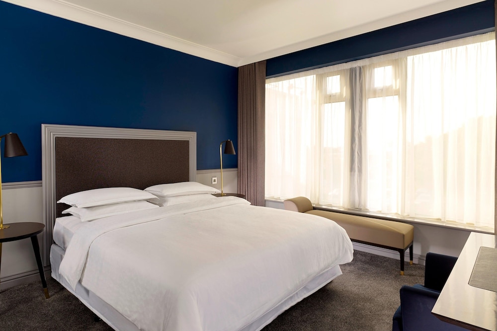 Sheraton Heathrow 9