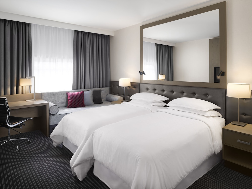 Sheraton Heathrow 5