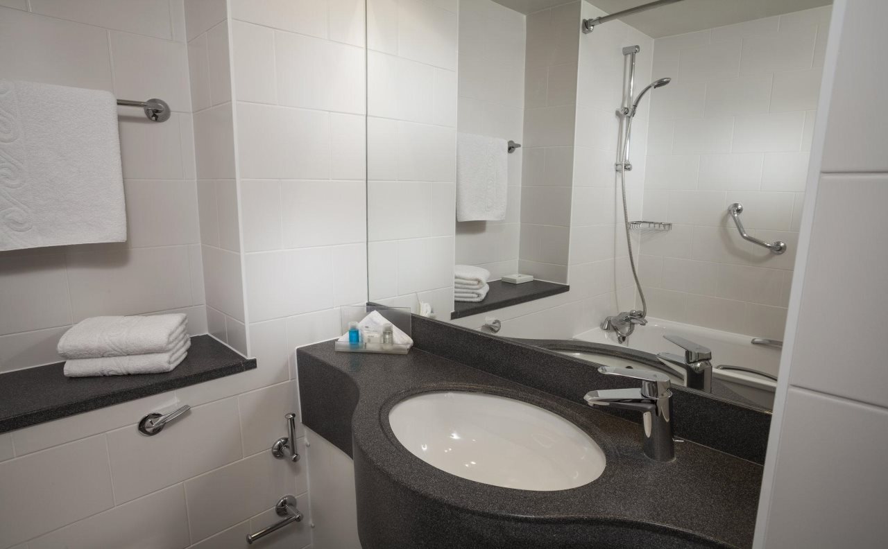 Holiday Inn London-Heathrow M4 Jct 4 13