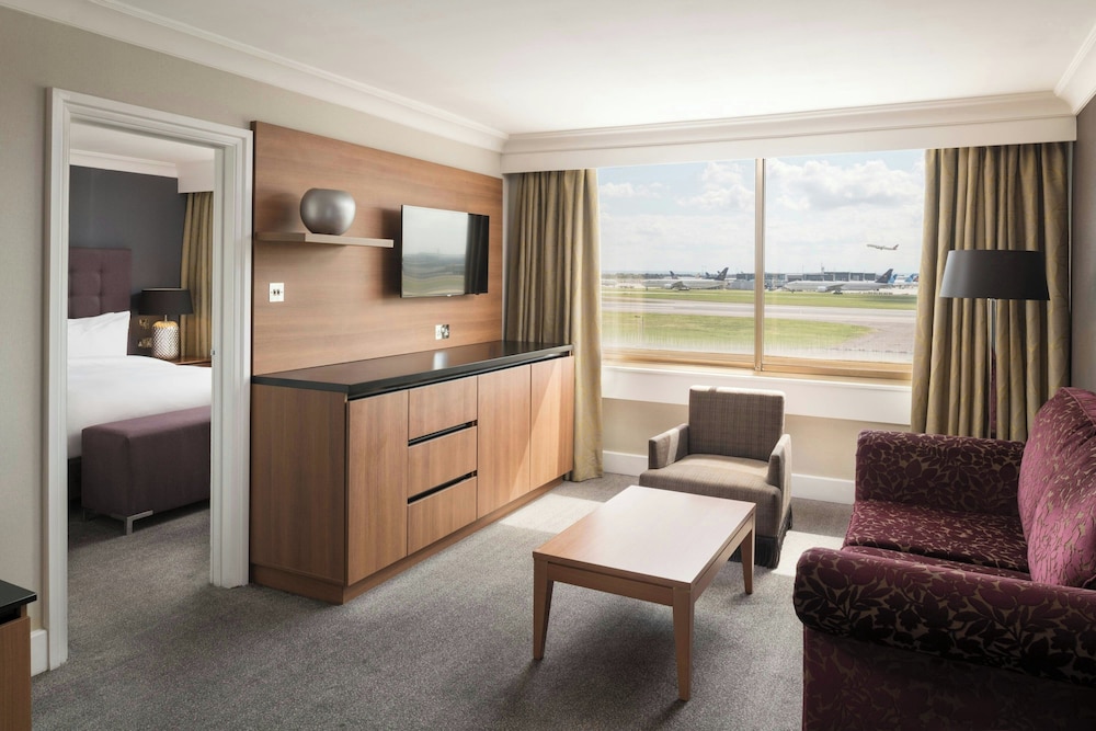 Renaissance London Heathrow Hotel 24