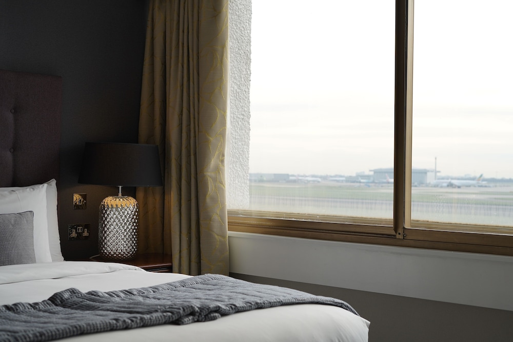 Renaissance London Heathrow Hotel 10