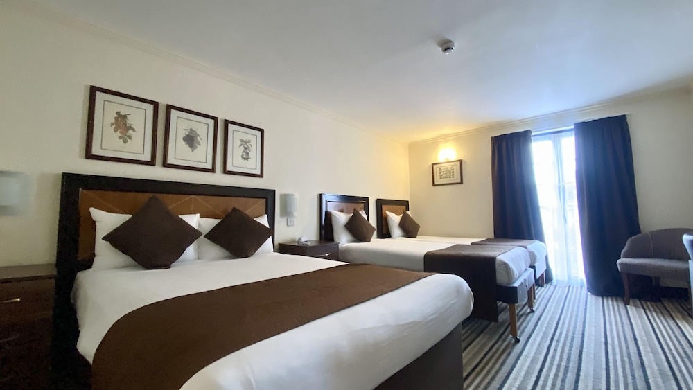 Europa Gatwick Hotel & Spa 13